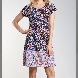 Black & Pink Floral Contrast-Hem Shift Dress, S